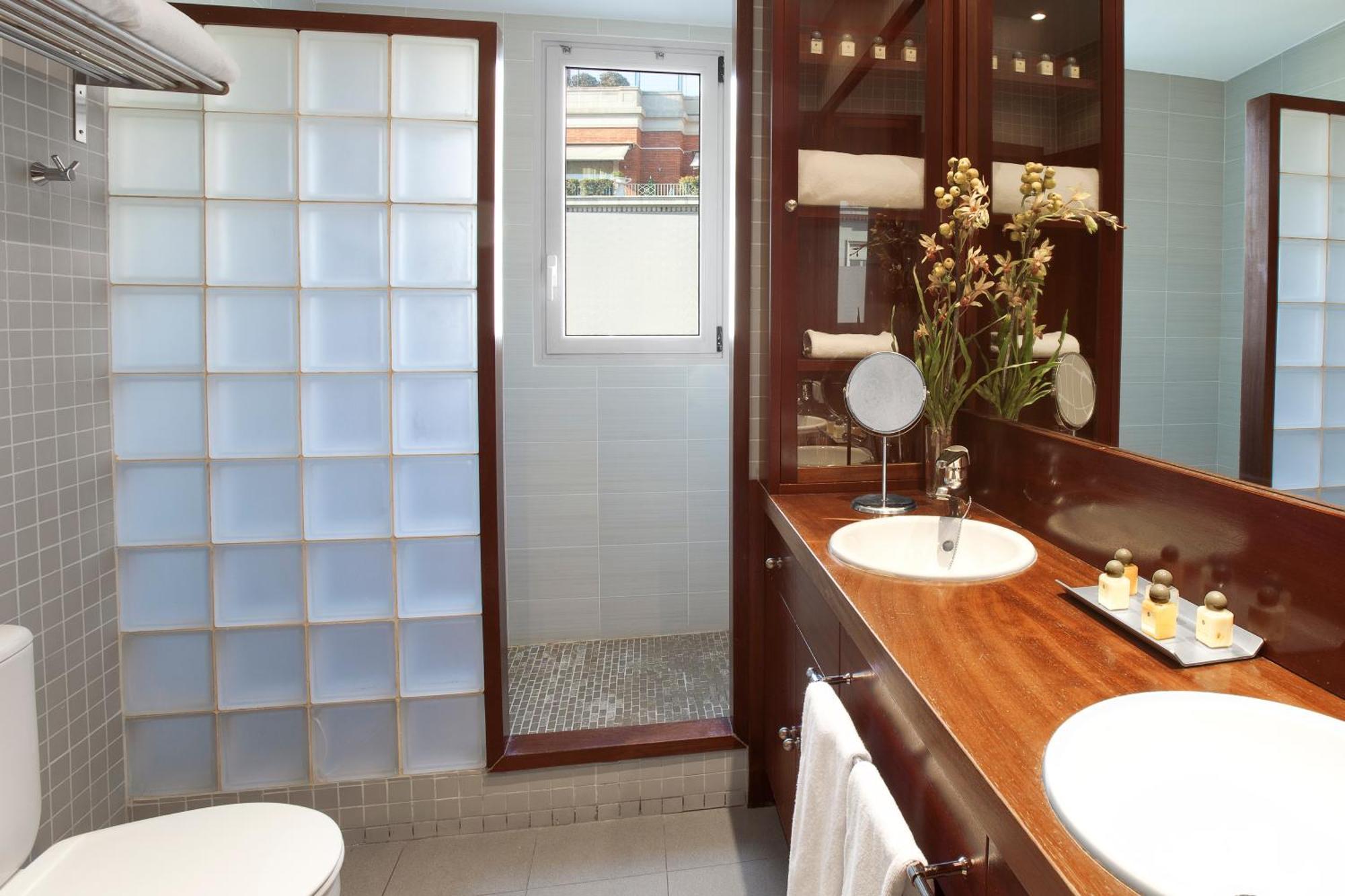 Senator Barcelona Apartments ภายนอก รูปภาพ